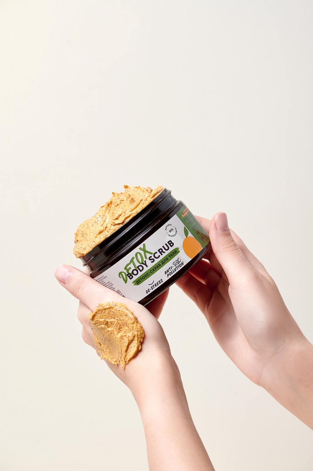 Детокс-скраб DETOX TEENS для придания гладкости и сияния коже